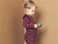 Petit by Sofie Schnoor body dark red